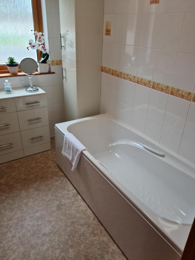 Auldearn Our House Bed & Breakfast エクステリア 写真
